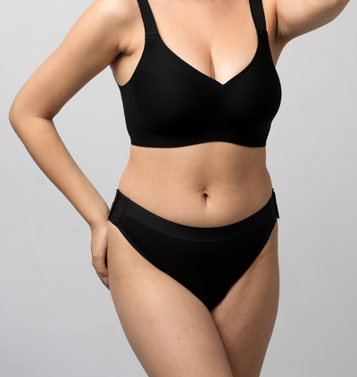 Briefs with clip closure