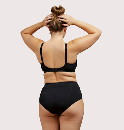 Briefs with clip closure