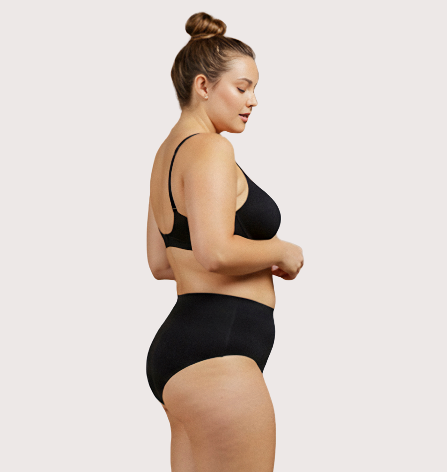 Briefs with clip closure